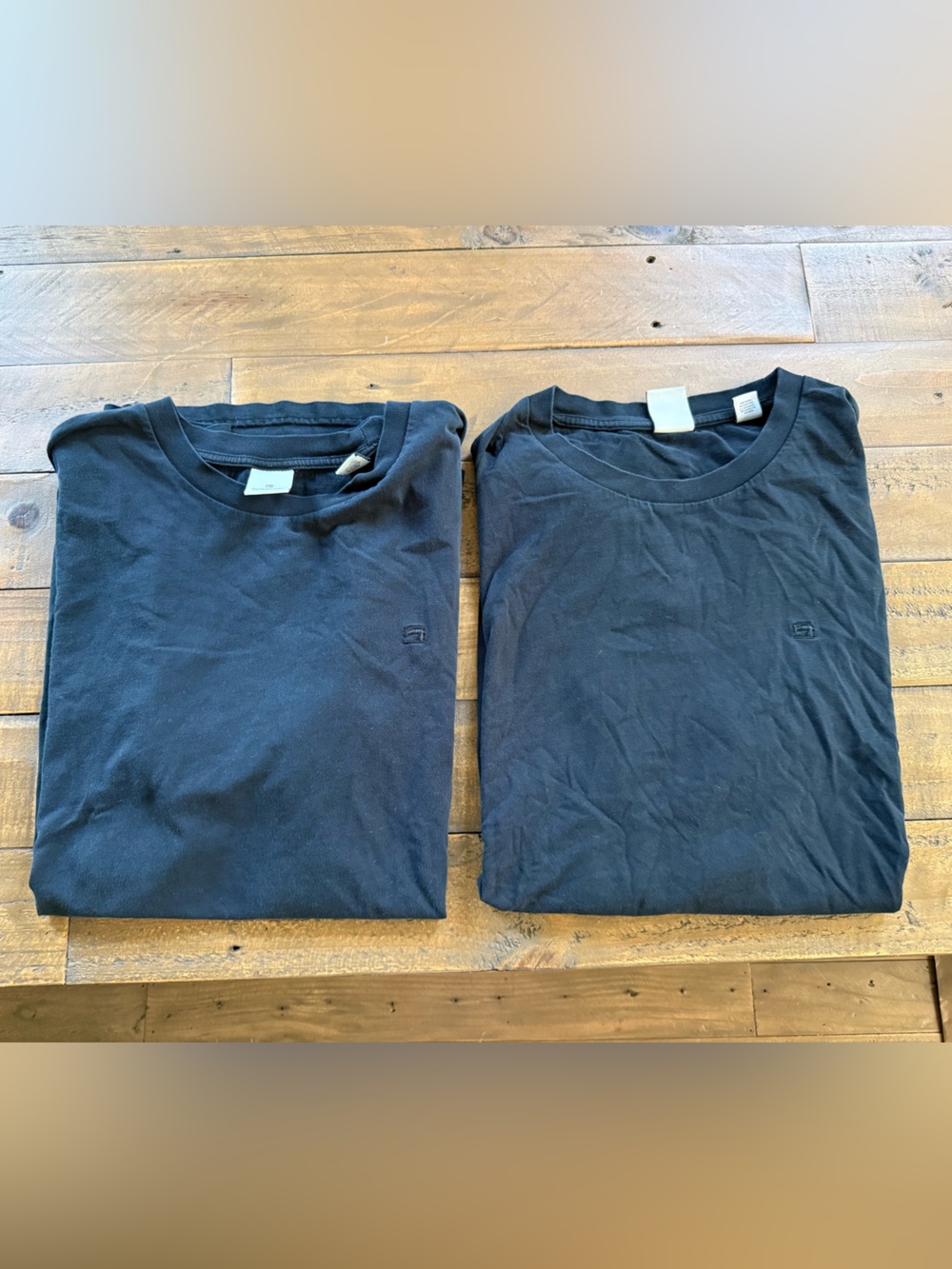 Scotch & Soda (2) Men's Short Sleeve black T shirts, size XL